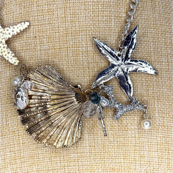 Seashell Themed Statement Necklace Oversized Shell Necklace - Picture 8 of 8